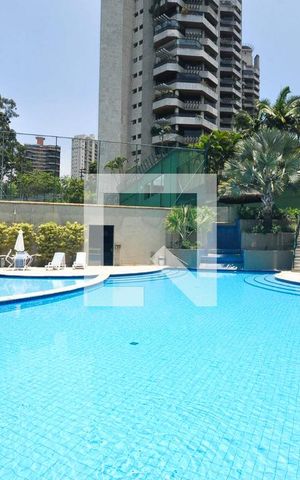 Apartamento à venda com 285m², 4 quartos e 4 vagasPiscina