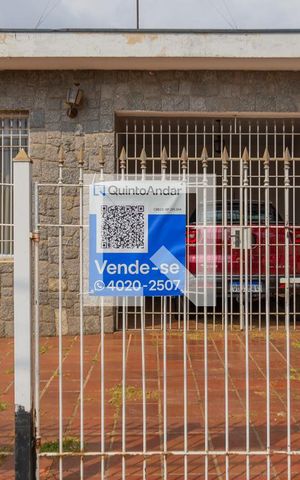 Casa à venda com 400m², 4 quartos e 2 vagas Casa à venda com 400m², 4 quartos e 2 vagasplaquinha