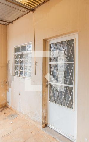 Casa à venda com 400m², 4 quartos e 2 vagas Casa à venda com 400m², 4 quartos e 2 vagasÁrea comum
