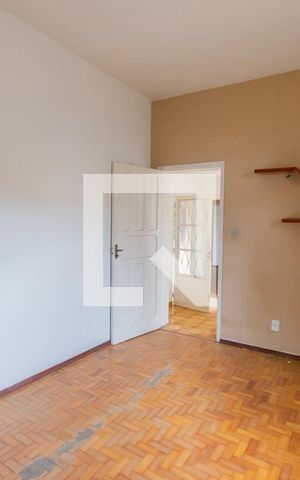 Casa à venda com 400m², 4 quartos e 2 vagas Casa à venda com 400m², 4 quartos e 2 vagasCasa 2 - Quarto 4