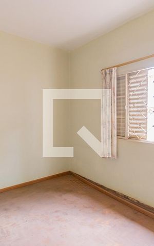 Casa à venda com 400m², 4 quartos e 2 vagas Casa à venda com 400m², 4 quartos e 2 vagasQuarto 1