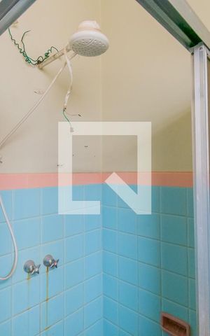 Casa à venda com 400m², 4 quartos e 2 vagas Casa à venda com 400m², 4 quartos e 2 vagasBanheiro 2