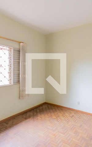 Casa à venda com 400m², 4 quartos e 2 vagas Casa à venda com 400m², 4 quartos e 2 vagasQuarto 2