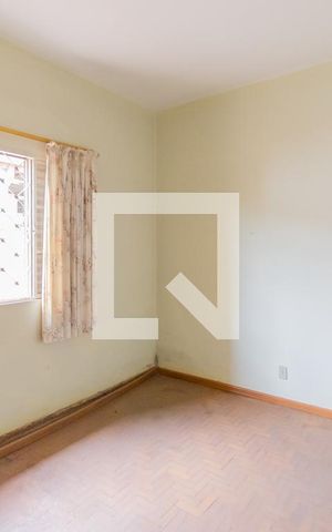 Casa à venda com 400m², 4 quartos e 2 vagas Casa à venda com 400m², 4 quartos e 2 vagasQuarto 1