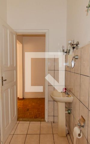Casa à venda com 400m², 4 quartos e 2 vagas Casa à venda com 400m², 4 quartos e 2 vagasCasa 2 - Banheiro Social