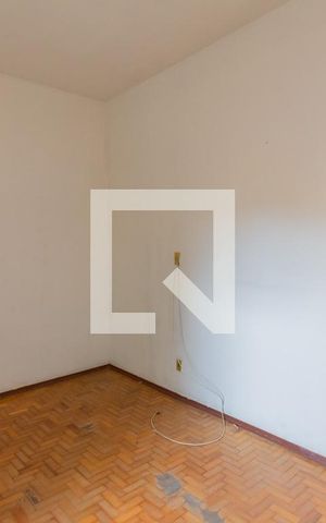 Casa à venda com 400m², 4 quartos e 2 vagas Casa à venda com 400m², 4 quartos e 2 vagasCasa 2 - Quarto 4
