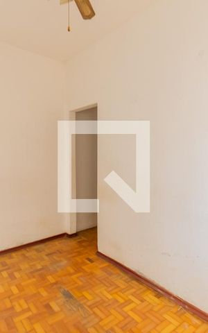 Casa à venda com 400m², 4 quartos e 2 vagas Casa à venda com 400m², 4 quartos e 2 vagasCasa 2 - Sala 2