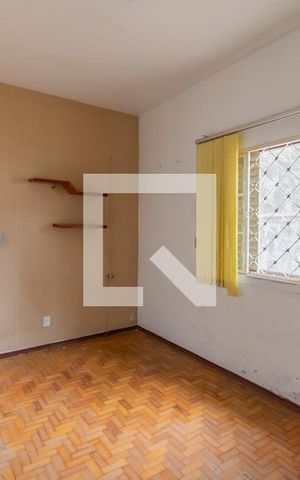 Casa à venda com 400m², 4 quartos e 2 vagas Casa à venda com 400m², 4 quartos e 2 vagasCasa 2 - Quarto 4