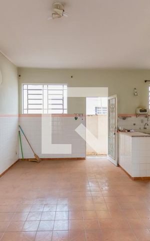 Casa à venda com 400m², 4 quartos e 2 vagas Casa à venda com 400m², 4 quartos e 2 vagasSala de Jantar