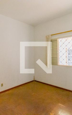 Casa à venda com 400m², 4 quartos e 2 vagas Casa à venda com 400m², 4 quartos e 2 vagasQuarto 3