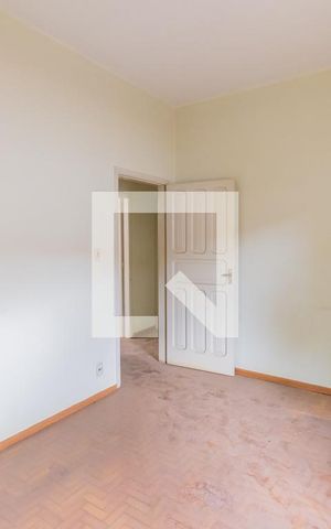 Casa à venda com 400m², 4 quartos e 2 vagas Casa à venda com 400m², 4 quartos e 2 vagasQuarto 2