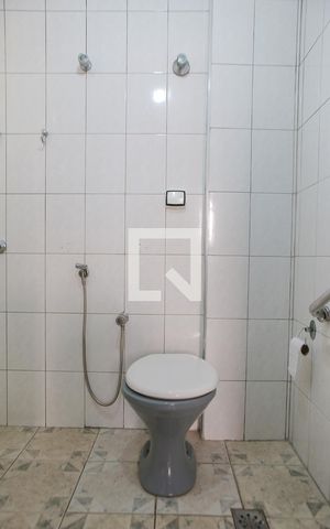 Apartamento para alugar com 120m², 3 quartos e sem vagaBanheiro da suíte