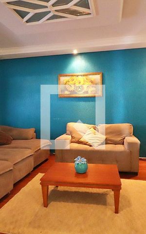 Casa à venda com 300m², 3 quartos e 2 vagasSala