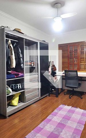 Casa à venda com 300m², 3 quartos e 2 vagasQuarto 2