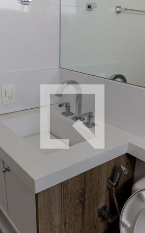 Apartamento à venda com 64m², 2 quartos e 1 vagaBanheiro da Suíte 1