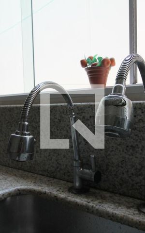 Casa para alugar com 163m², 3 quartos e 4 vagasCozinha - Torneira