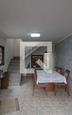 Casa para alugar com 163m², 3 quartos e 4 vagasSala