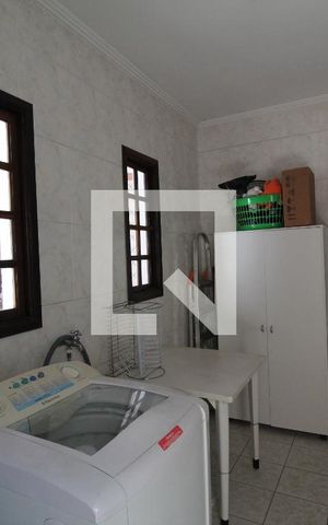 Casa para alugar com 163m², 3 quartos e 4 vagasLavanderia
