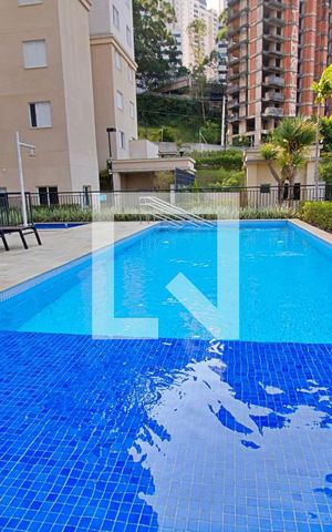 Apartamento à venda com 59m², 2 quartos e 1 vaga Apartamento à venda com 59m², 2 quartos e 1 vagaÁrea comum - Piscina
