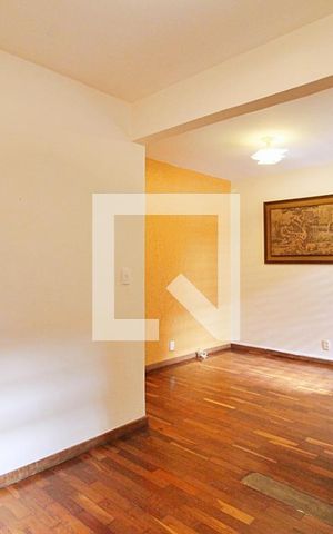 Casa à venda com 123m², 3 quartos e 2 vagasSala