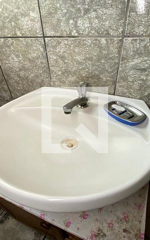 Casa à venda com 150000m², 4 quartos e 2 vagasBanheiro 2