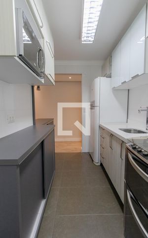 Apartamento para alugar com 65m², 2 quartos e 1 vaga Apartamento para alugar com 65m², 2 quartos e 1 vagaCozinha