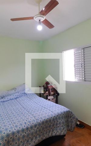 Casa de condomínio à venda com 285m², 4 quartos e 5 vagas Casa de condomínio à venda com 285m², 4 quartos e 5 vagasSuíte 01