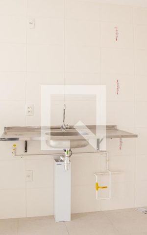 Apartamento à venda com 28m², 1 quarto e sem vaga Apartamento à venda com 28m², 1 quarto e sem vagaCozinha e Área de Serviço