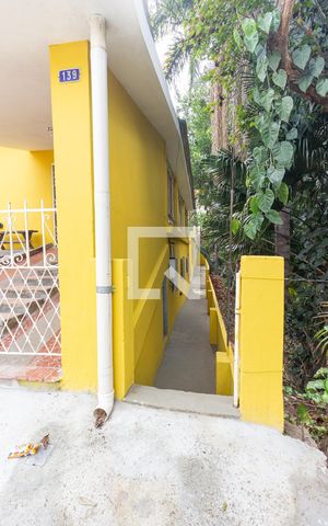 Casa para alugar com 45m², 1 quarto e sem vagaFachada