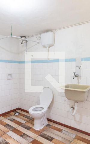 Casa para alugar com 45m², 1 quarto e sem vagaBanheiro