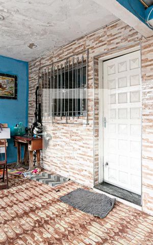Casa à venda com 115m², 2 quartos e sem vaga Casa à venda com 115m², 2 quartos e sem vagaÁrea Externa