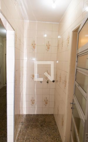 Casa à venda com 180m², 6 quartos e 2 vagasÁrea de Serviço