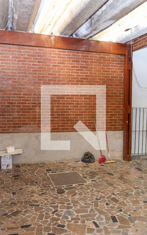 Casa à venda com 180m², 6 quartos e 2 vagasGaragem