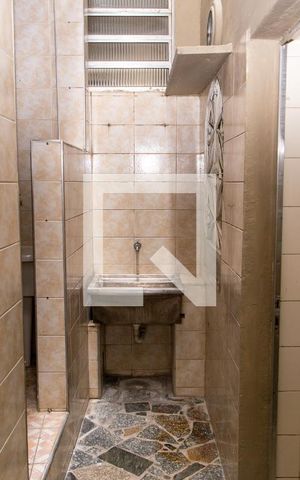 Casa à venda com 180m², 6 quartos e 2 vagasÁrea de Serviço