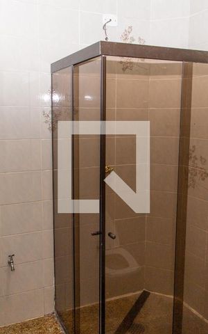 Casa à venda com 180m², 6 quartos e 2 vagasBanheiro da Suíte 2