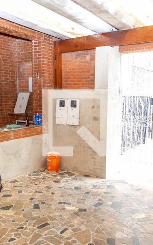 Casa à venda com 180m², 6 quartos e 2 vagasGaragem