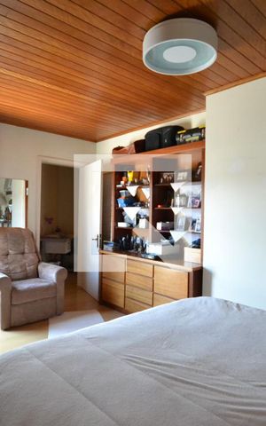 Casa à venda com 287m², 4 quartos e 2 vagasQuarto 3