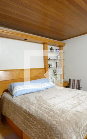 Casa à venda com 287m², 4 quartos e 2 vagasSuíte
