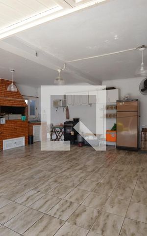 Casa à venda com 287m², 4 quartos e 2 vagasGaragem