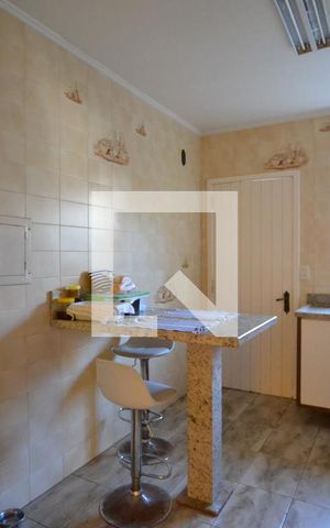 Casa à venda com 287m², 4 quartos e 2 vagasCozinha