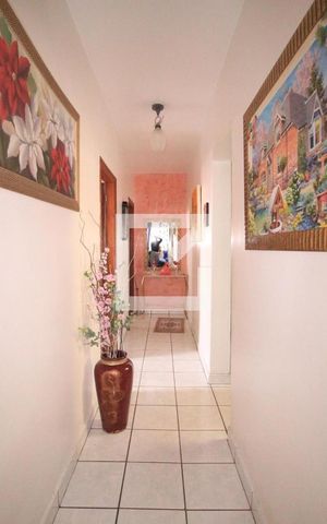 Casa à venda com 340m², 2 quartos e 2 vagasCorredor