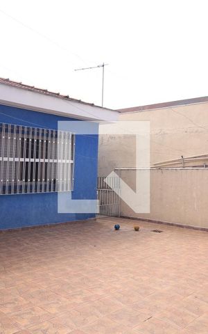 Casa à venda com 340m², 2 quartos e 2 vagasQuintal