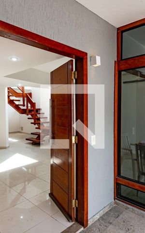 Casa de condomínio à venda com 155m², 3 quartos e 2 vagas Casa de condomínio à venda com 155m², 3 quartos e 2 vagasVista da Varanda