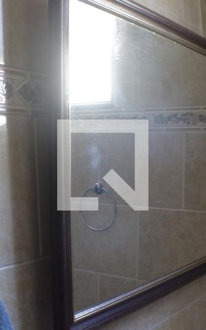 Casa à venda com 175m², 2 quartos e 1 vagaBanheiro