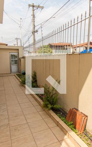 Casa à venda com 180m², 3 quartos e 3 vagas Casa à venda com 180m², 3 quartos e 3 vagasQuintal 2