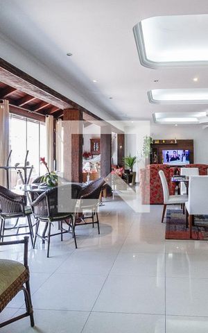 Apartamento à venda com 101m², 1 quarto e 1 vagaSala