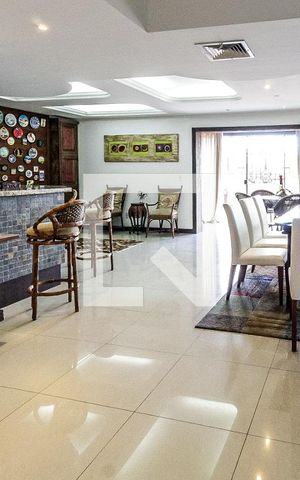 Apartamento à venda com 101m², 1 quarto e 1 vagaSala