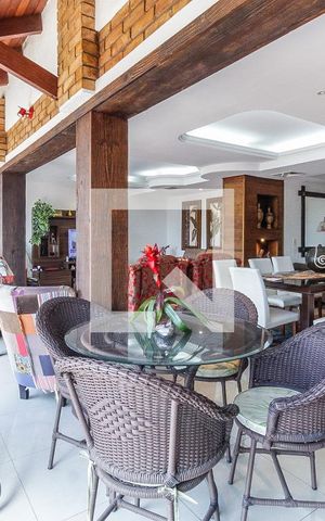 Apartamento à venda com 101m², 1 quarto e 1 vagaSala