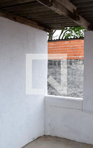 Casa para alugar com 90m², 2 quartos e 1 vagaSacada