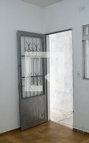 Casa para alugar com 90m², 2 quartos e 1 vagasala 2
